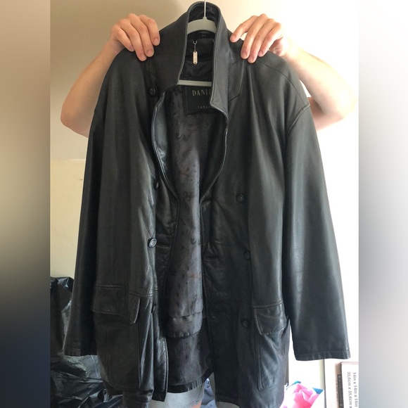 Men’s Danier Leather Jacket - Picture 1 of 4